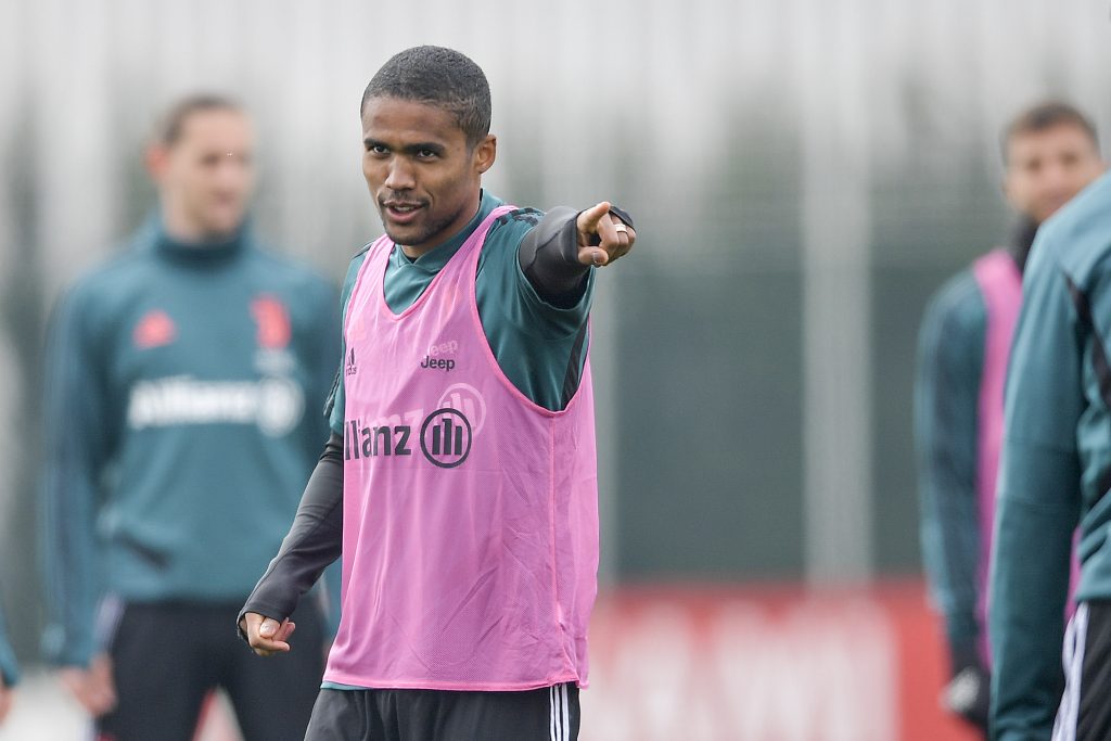 douglas costa chievo