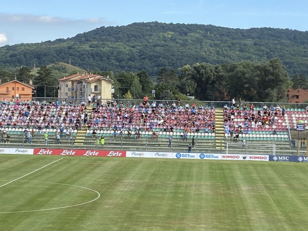 Triangolare Napoli Castel di Sangro tifosi