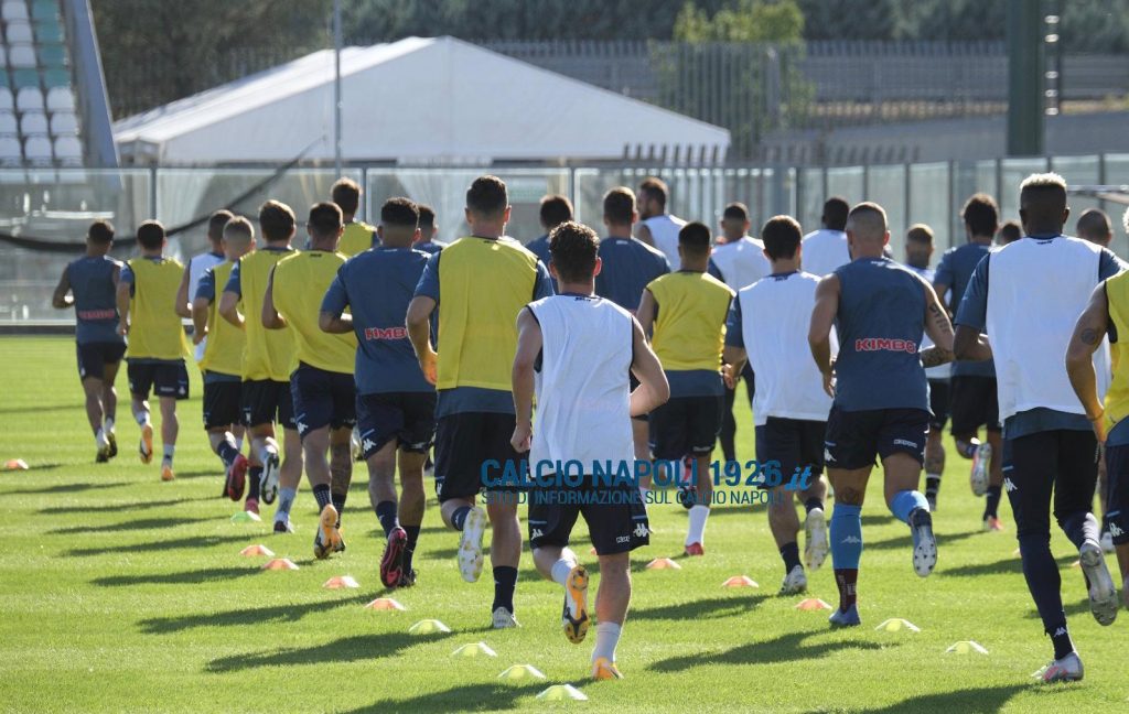 Napoli allenamento tamponi