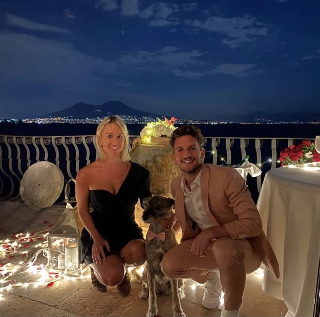 mertens moglie anniversario