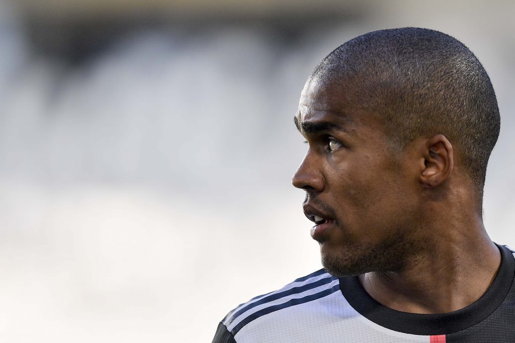 Douglas Costa, rapina