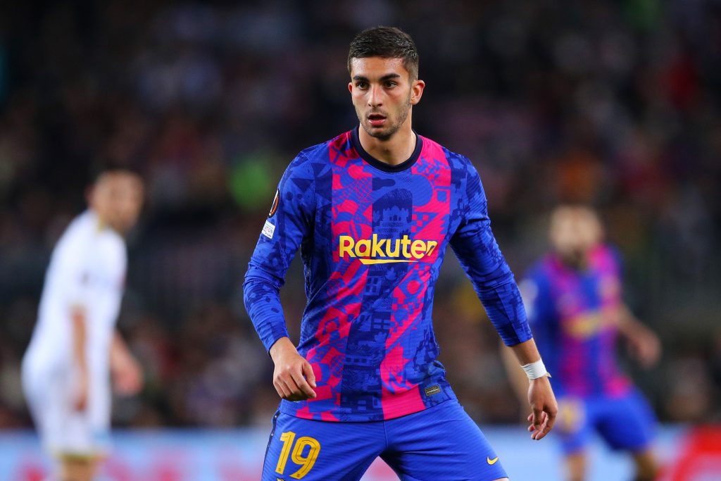 FC Barcelona v SSC Napoli: Knockout Round Play-Off Leg One - UEFA Europa League