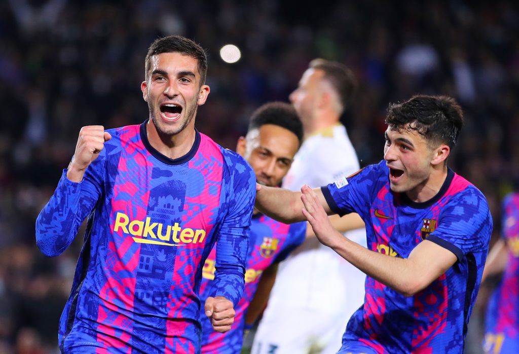 FC Barcelona v SSC Napoli: Knockout Round Play-Off Leg One - UEFA Europa League