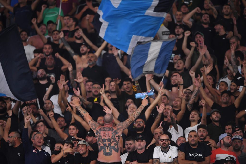 ultras napoli a Parigi