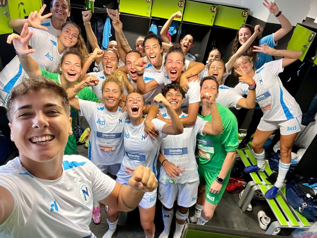 Facebook Napoli femminile