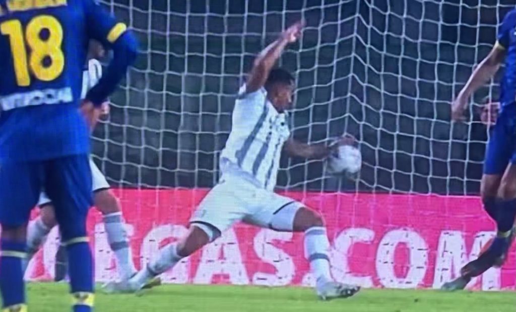 rigore danilo verona juve