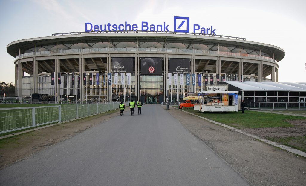 Eintracht Frankfurt v SV Darmstadt 98 - DFB Cup: Round of 16