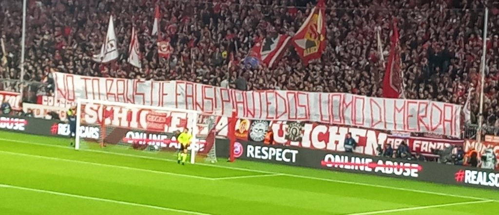 striscione piantedosi