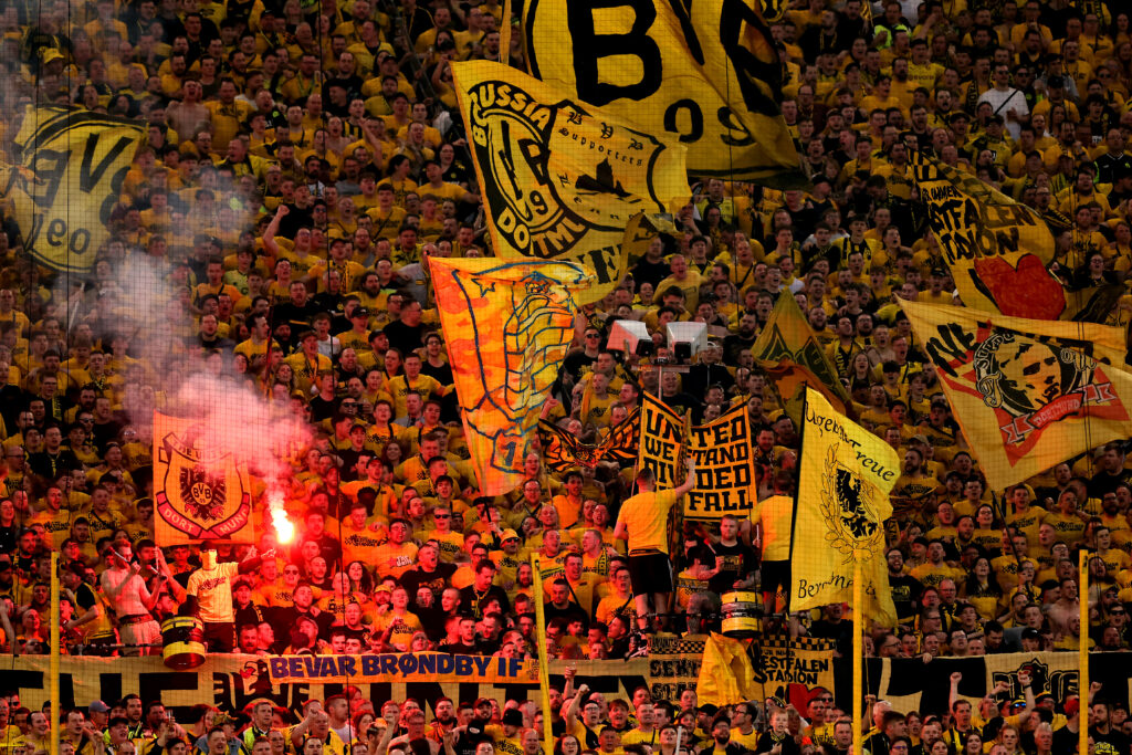 Borussia Dortmund v VfB Stuttgart - Bundesliga