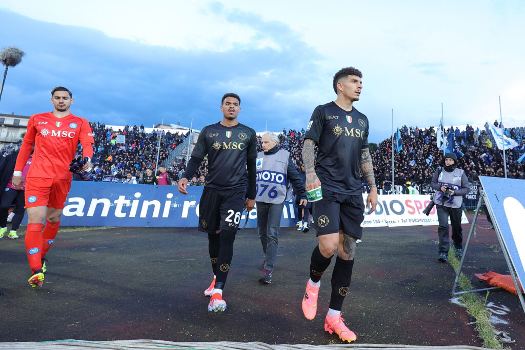 Beppe Galli critica il mercato della Serie A e l'arrivo di troppi stranieri: "È solo business". Elogi invece per Pio Esposito.