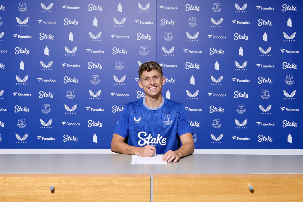 lindstrom everton
