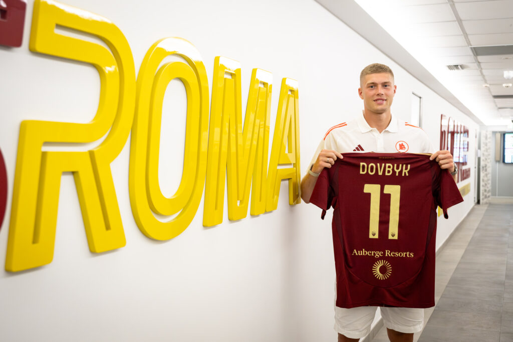 AS Roma UNveil New Signing Artem Dovbyk