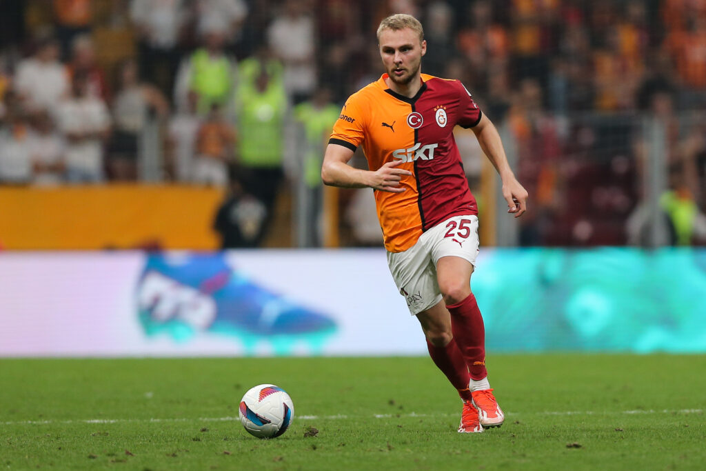 Galatasaray v Caykur Rizespor - Turkish Super League