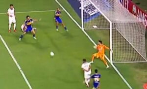 cavani boca juniors libertadores