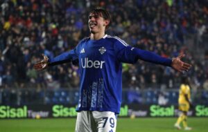 nico paz como