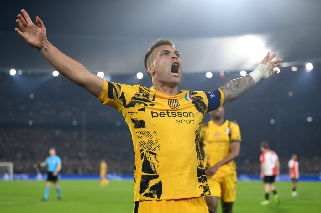 Feyenoord v FC Internazionale Milano - UEFA Champions League 2024/25 Round of 16 First Leg