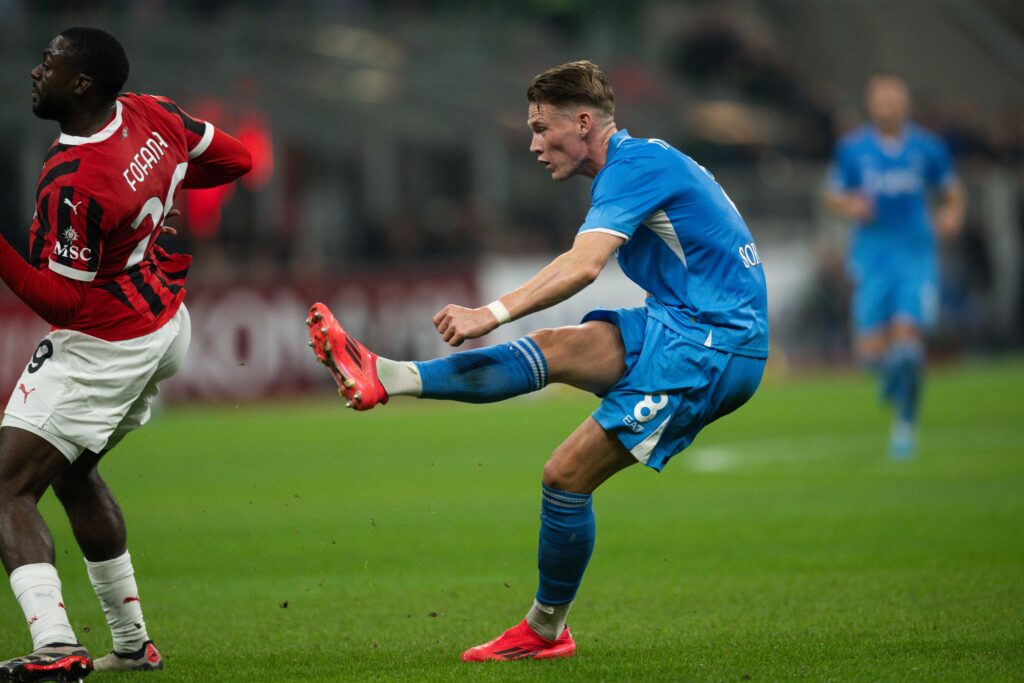 Fofana-McTominay, il duello tutto muscoli