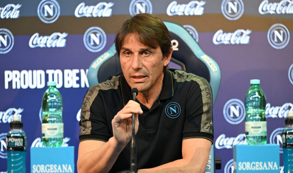conte napoli conferenza