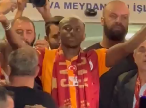 Accoglienza Osimhen