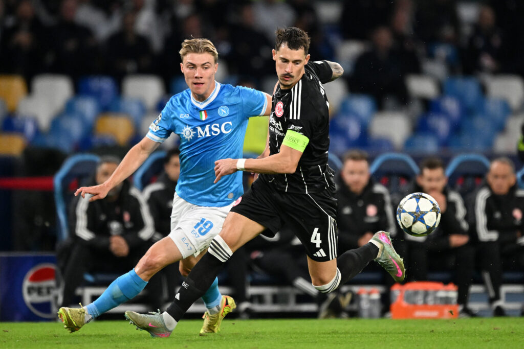 hojlund napoli eintracht
