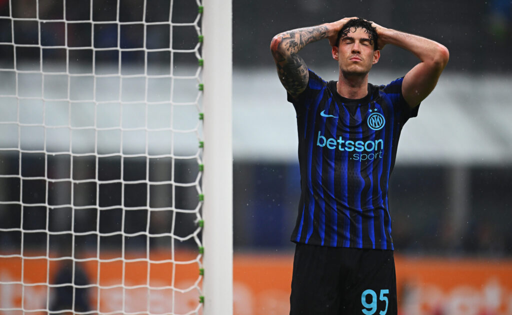 bastoni inter