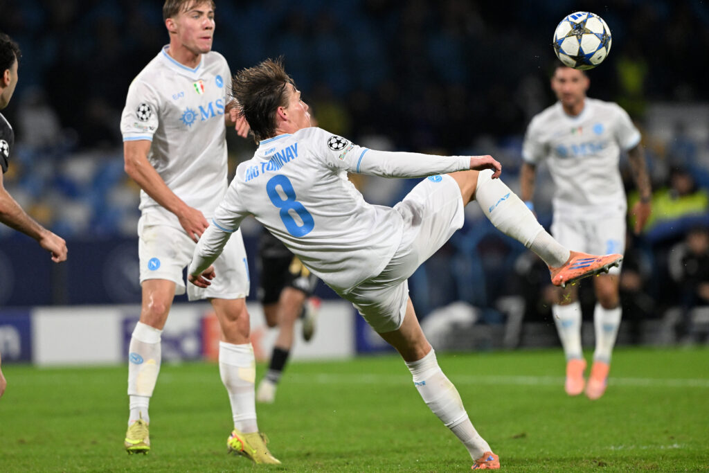 mctominay napoli qarabag