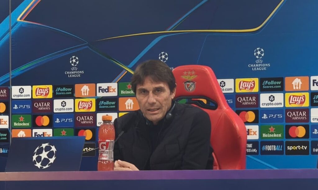 conferenza conte benfica napoli