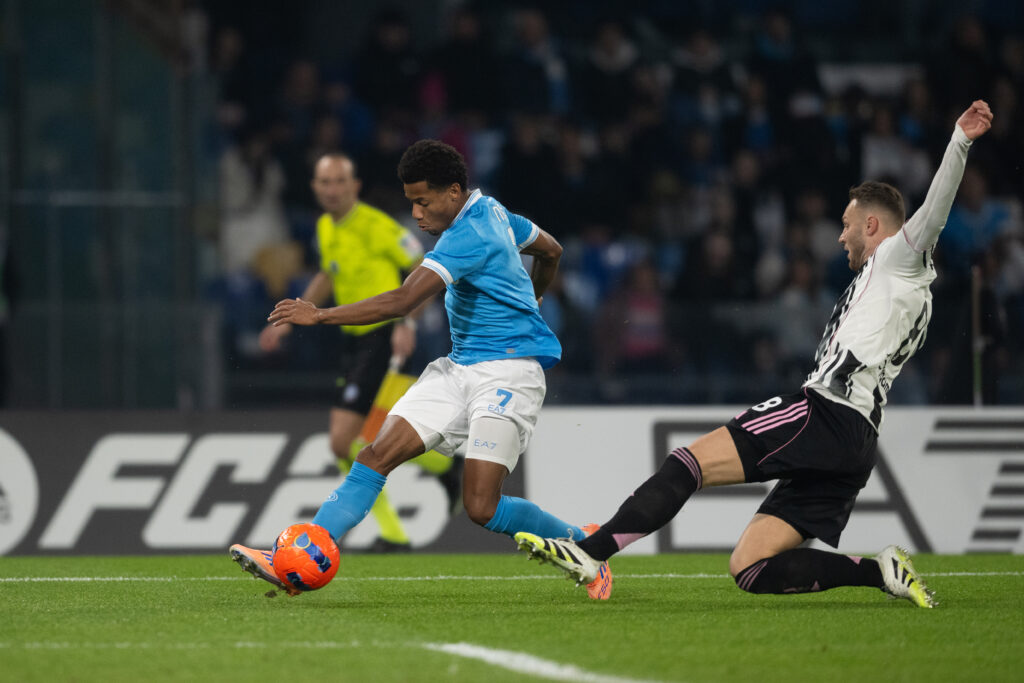neres napoli juventus