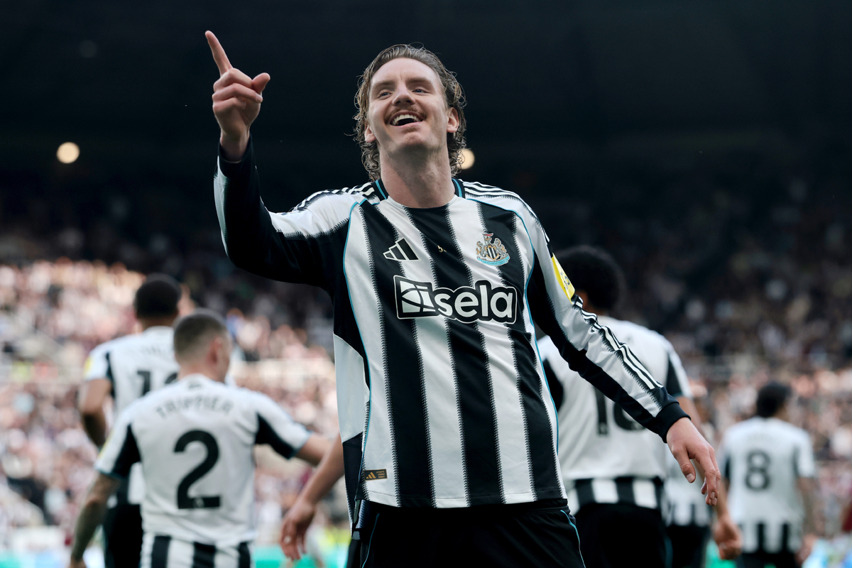 Newcastle United v West Ham United - Premier League