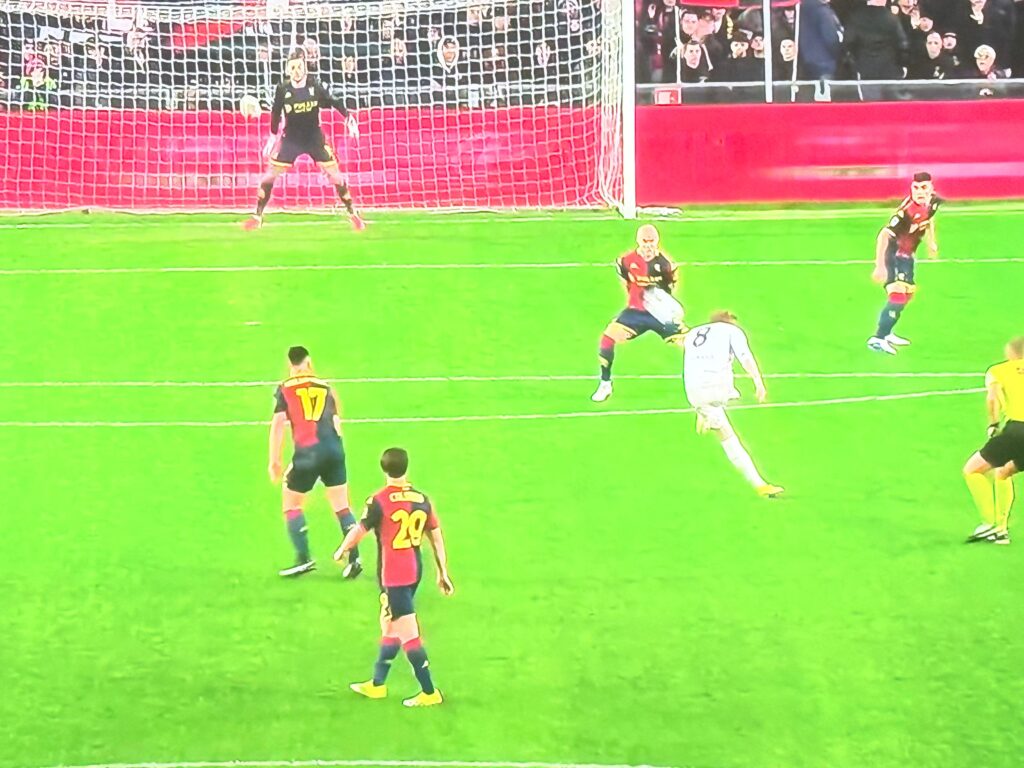 mctominay gol genoa napoli