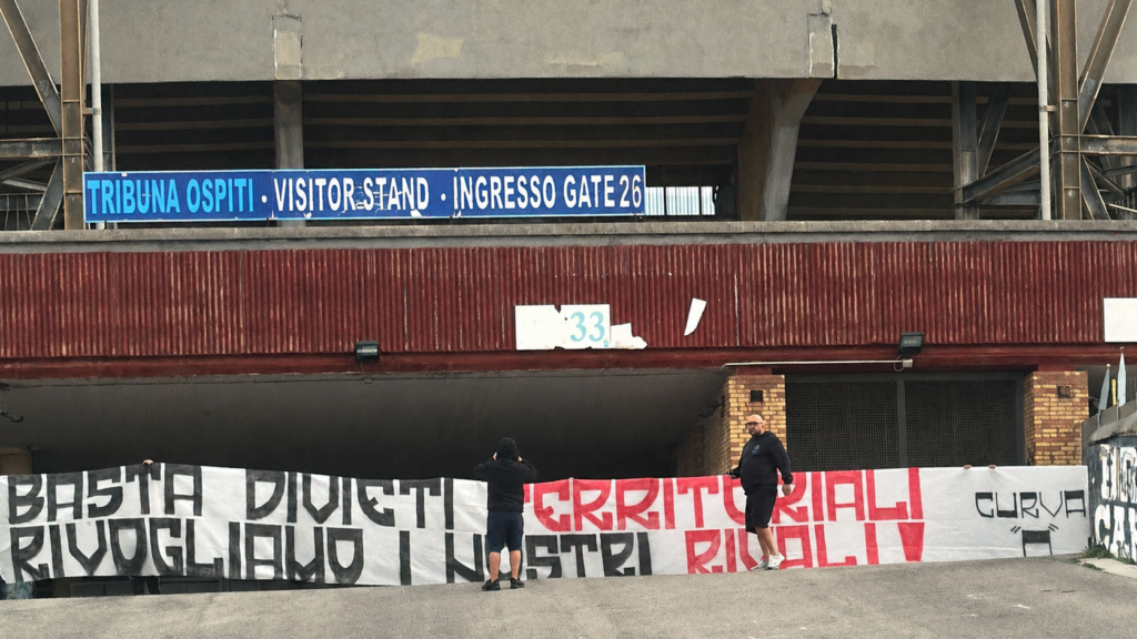 striscione napoli bologna