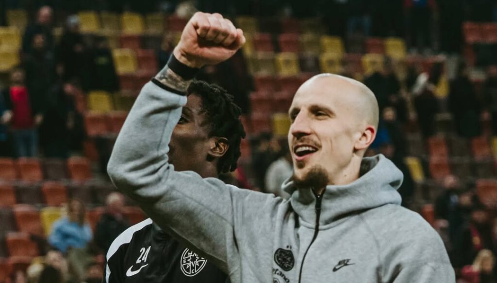 Vlad Chiriches