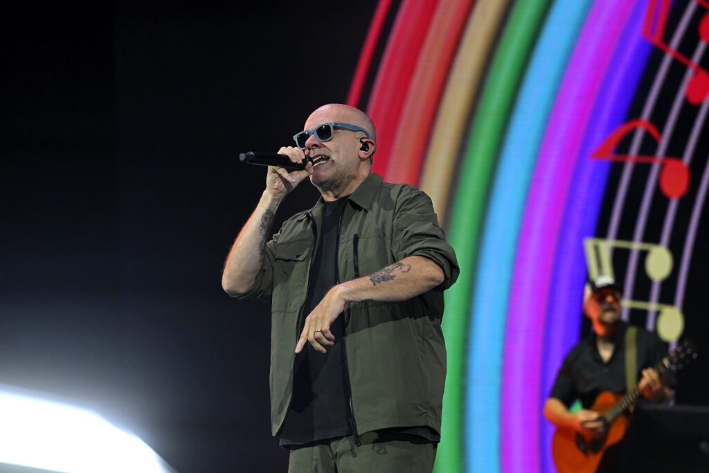 Max Pezzali In Concert